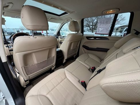 Used 2017 Mercedes-Benz GLS 450 4MATIC image 22