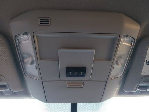 Used 2017 Toyota Tundra SR5 image 5