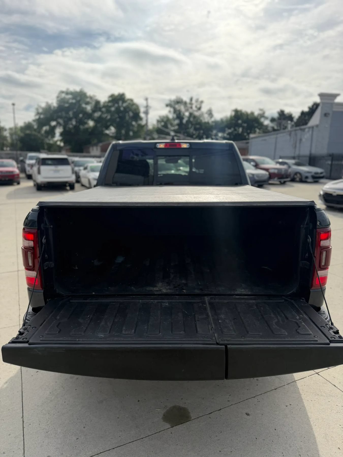 Used 2021 RAM 1500 Limited AWD/4WD image 7