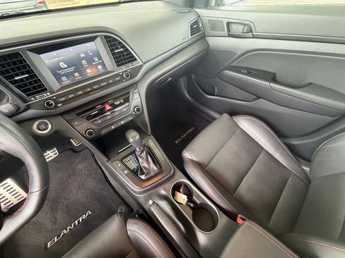 Used 2018 Hyundai Elantra Sport image 18