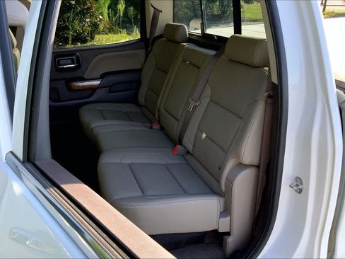 Used 2018 GMC Sierra 1500 SLT AWD/4WD image 19