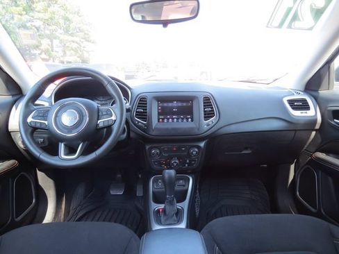 Used 2021 Jeep Compass Sport FWD image 15