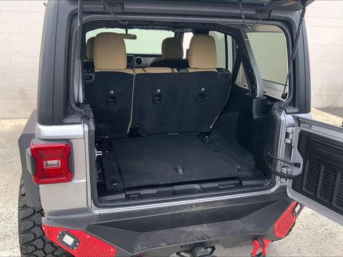 Used 2021 Jeep Wrangler Unlimited Sport image 19