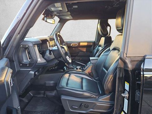 Certified 2025 Ford Bronco Outer Banks AWD/4WD image 14
