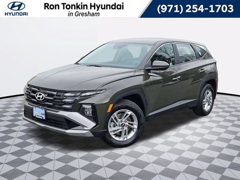 Certified 2025 Hyundai Tucson SE AWD/4WD image 1