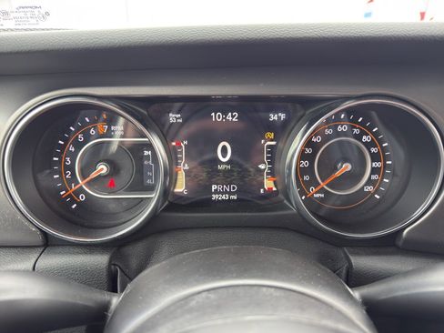 Used 2021 Jeep Wrangler Unlimited Sport image 23