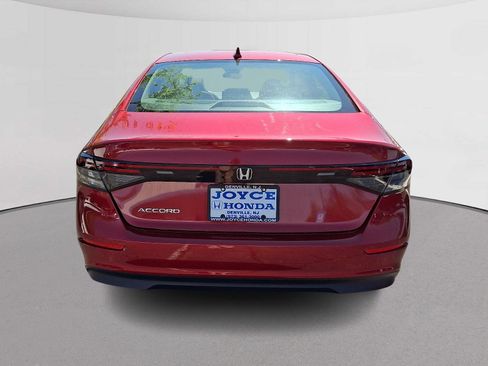 Certified 2023 Honda Accord EX image 9