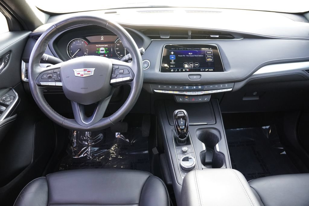 Certified 2023 Cadillac XT4 Premium Luxury w/ LPO, ONYX Package AWD/4WD image 20