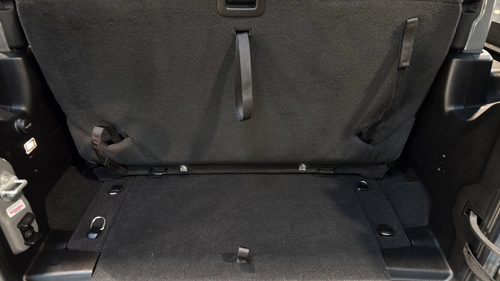 Used 2023 Jeep Wrangler Sport AWD/4WD image 7