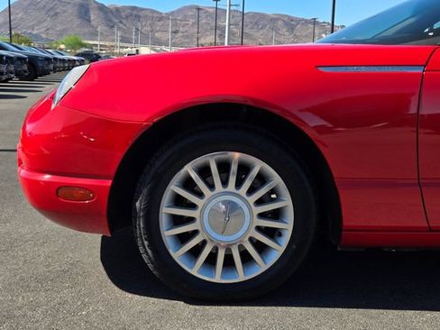 Used 2005 Ford Thunderbird RWD image 9