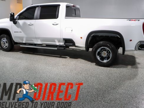 Used 2024 Chevrolet Silverado 3500 LT w/ Convenience Package AWD/4WD image 10
