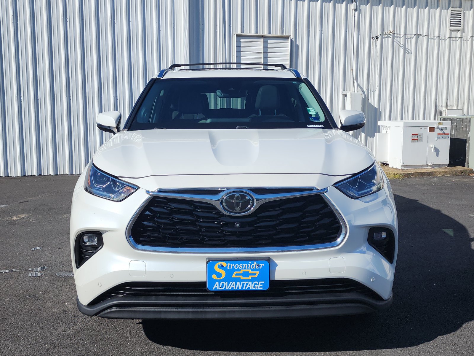 Used 2021 Toyota Highlander Limited AWD/4WD image 8