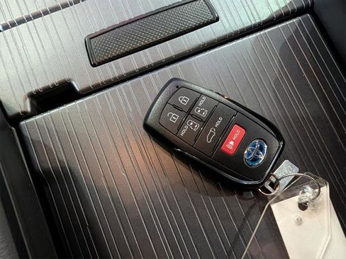 Certified 2024 Toyota Sienna XSE image 26