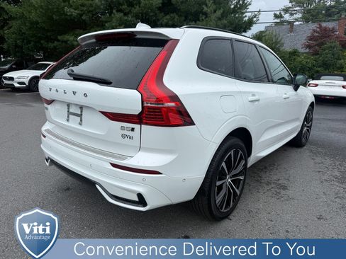 Used 2024 Volvo XC60 B5 Plus w/ Protection Package Premier AWD/4WD image 8