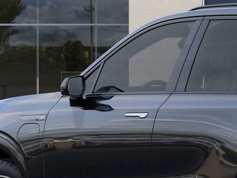 New 2026 Cadillac Vistiq Sport w/ LPO, Floor Liner Package image 17