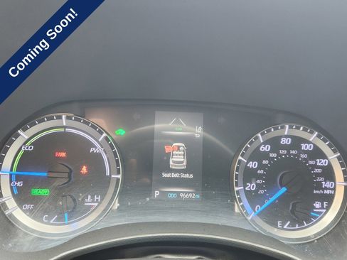 Used 2021 Toyota Highlander LE FWD image 11
