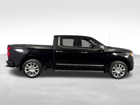 Used 2024 Chevrolet Silverado 1500 High Country AWD/4WD image 6