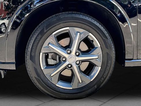 Used 2025 Honda HR-V EX-L image 11