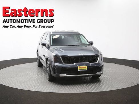 Used 2024 Kia Sorento S FWD image 53
