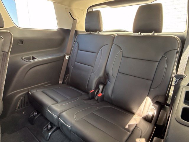 Used 2023 GMC Acadia Denali w/ Denali Ultimate Package AWD/4WD image 10