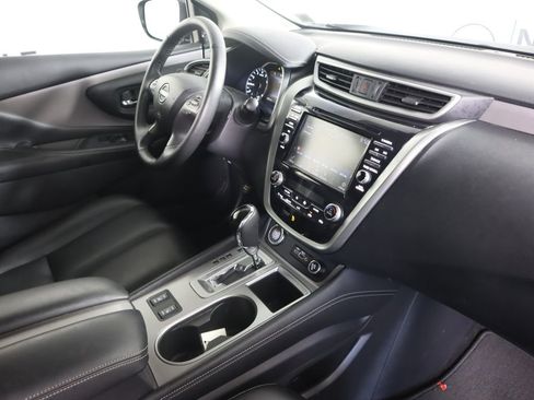 Certified 2024 Nissan Murano SV w/ SV Midnight Edition Package image 27