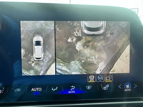 New 2026 Chevrolet Equinox EV LT w/ Comfort Package AWD/4WD image 33