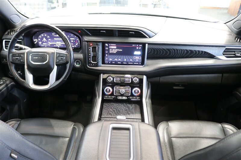 Used 2022 GMC Yukon Denali AWD/4WD image 19