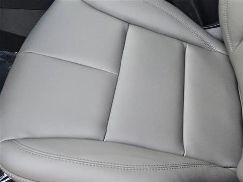 New 2026 Lincoln Corsair Premiere image 4