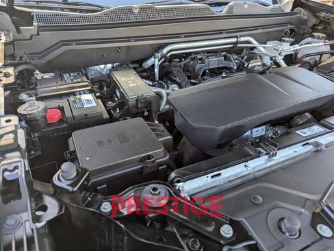 Used 2024 Chevrolet Colorado LT image 30