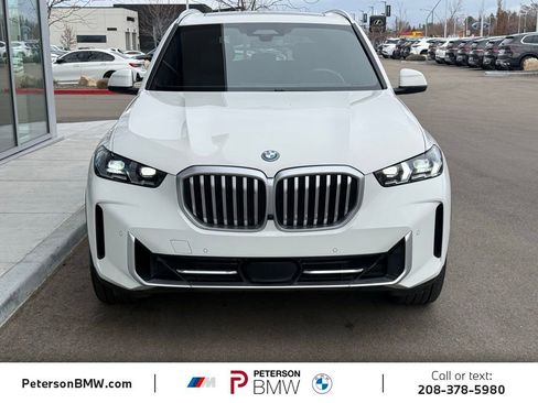 Certified 2024 BMW X5 xDrive50e w/ Premium Package image 7