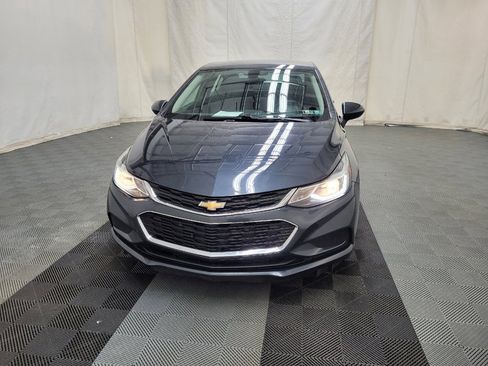 Used 2017 Chevrolet Cruze LT w/ Convenience Package FWD image 15