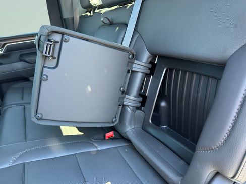 Used 2024 GMC Sierra 2500 Denali AWD/4WD image 19