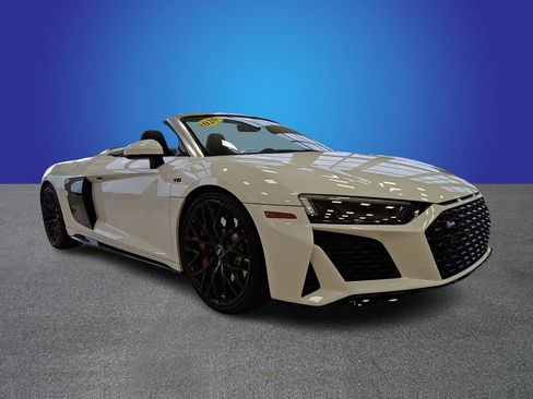 Used 2020 Audi R8 V10 w/ Carbon Exterior Package image 3