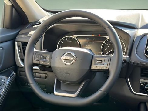 New 2026 Nissan Rogue SV AWD/4WD image 10