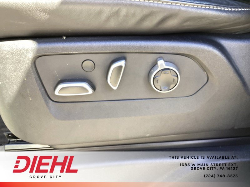 Used 2024 Cadillac Escalade Sport Platinum w/ LPO, ONYX Package AWD/4WD image 14