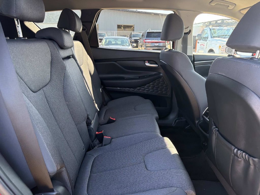 Used 2020 Hyundai Santa Fe SEL FWD image 10