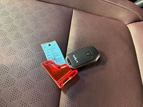 Certified 2023 Kia Seltos SX image 32