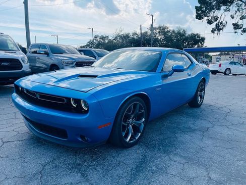Used 2015 Dodge Challenger SXT Plus w/ Sound Group II image 5