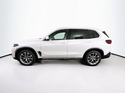 New 2026 BMW X5 xDrive40i w/ Climate Comfort Package image 4