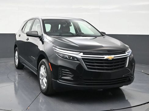 Used 2024 Chevrolet Equinox LS w/ Driver Confidence II Package FWD image 7