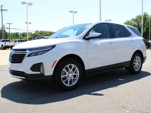 Certified 2024 Chevrolet Equinox LT FWD image 6