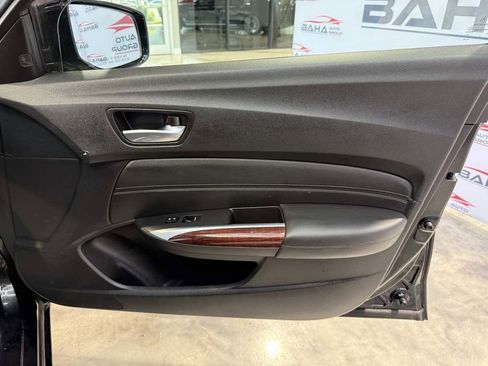 Used 2017 Acura TLX w/ Technology Package image 32