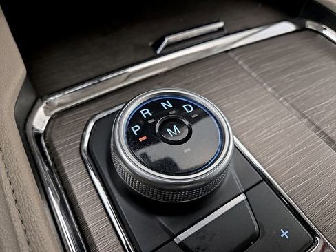 Certified 2024 Ford Expedition Limited image 17