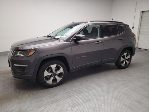 Used 2017 Jeep Compass Latitude w/ Safe & Security Group AWD/4WD image 2