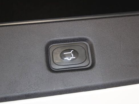 New 2025 Lincoln Navigator L Reserve w/ Jet Appearance Package image 17