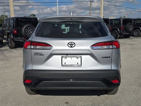 Used 2024 Toyota Corolla Cross S image 5