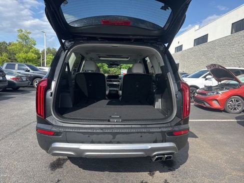 Certified 2022 Kia Telluride EX w/ EX Premium Package FWD image 5