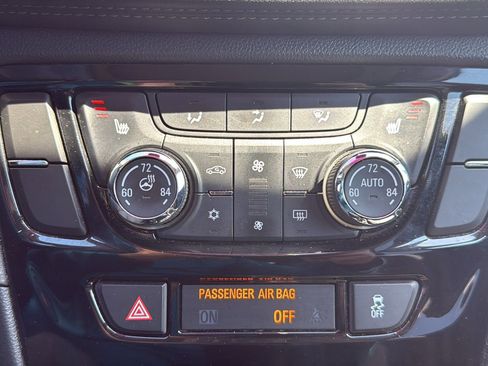 Used 2018 Buick Encore Essence AWD/4WD image 20