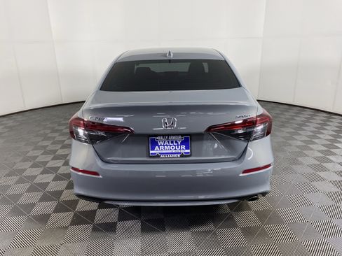 Used 2025 Honda Civic Sport image 32