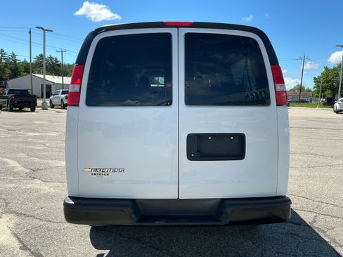 Certified 2023 Chevrolet Express 3500 LS RWD image 4